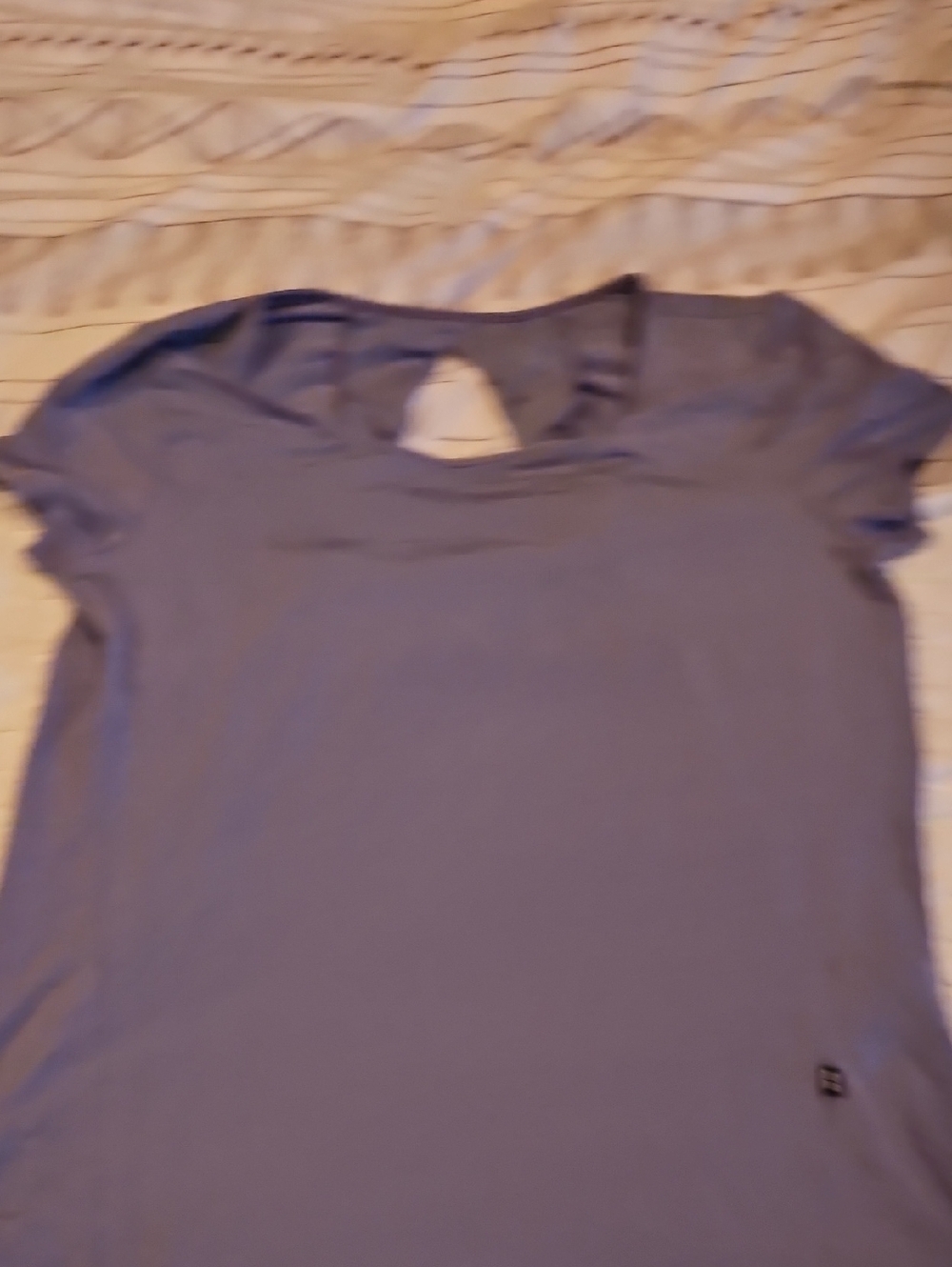 Run On Clouds Lavender Short Sleeve Keyhole Tee Small